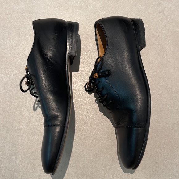 Gucci men size 7.5 used black dress shoes with straps with bead and tassel ends - Picture 3 of 9